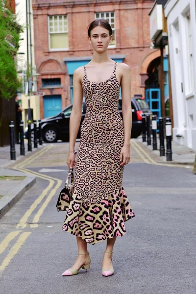 Look 2